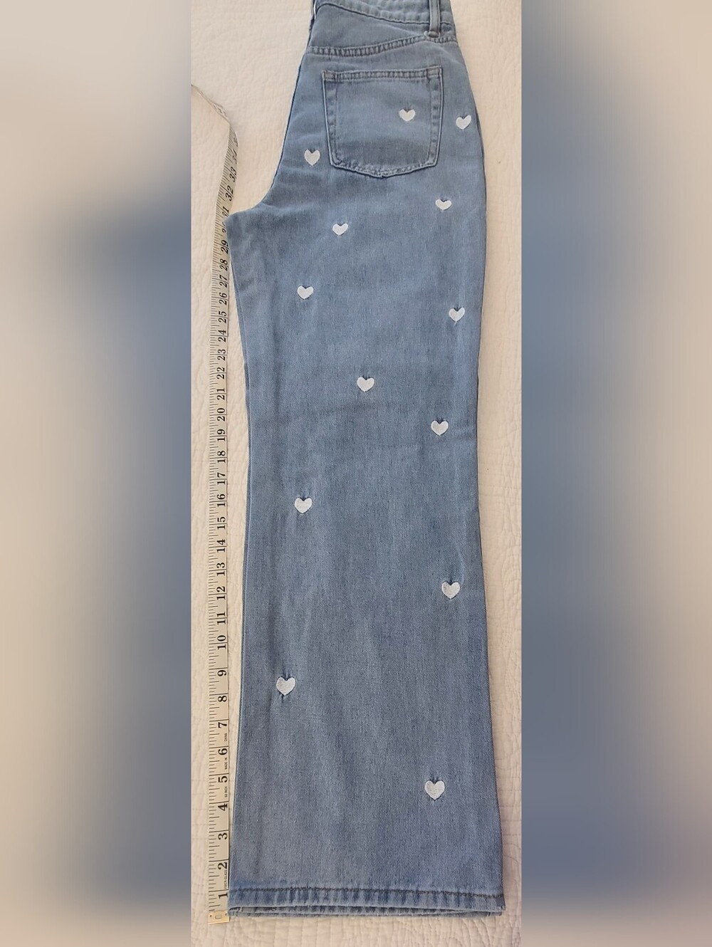 Women’s Heart Embroidered Jeans light blue wash Size 29